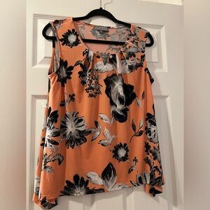 Laura petites sleeveless blouse size L